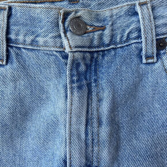 Levi's Women's Red Tab Light Wash Jean Shorts, Size 9 Jr, Vintage Early 90s - Picture 4 of 8